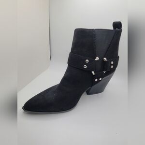 Size 7 Ankle Boots with Metal Decor